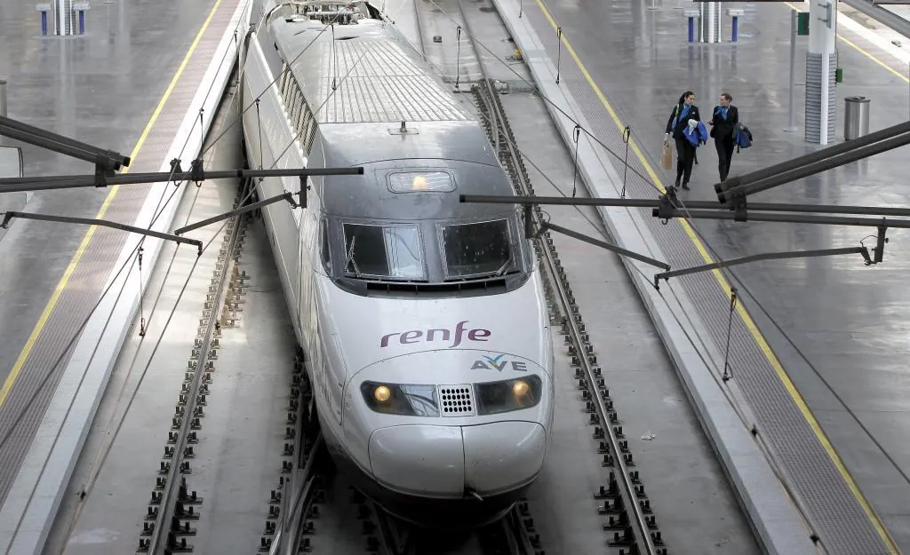 La letra pequeña del adiós al Avlo entre Madrid y Barcelona: menos frecuencias y precios hasta un 10% más caros