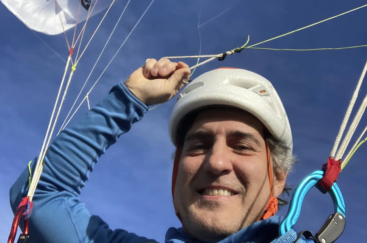 Carlos Suárez, la cuarta tragedia de "la pandilla de Darío Barrio": había vuelto a coger el paracaídas para homenajear a sus tres amigos muertos