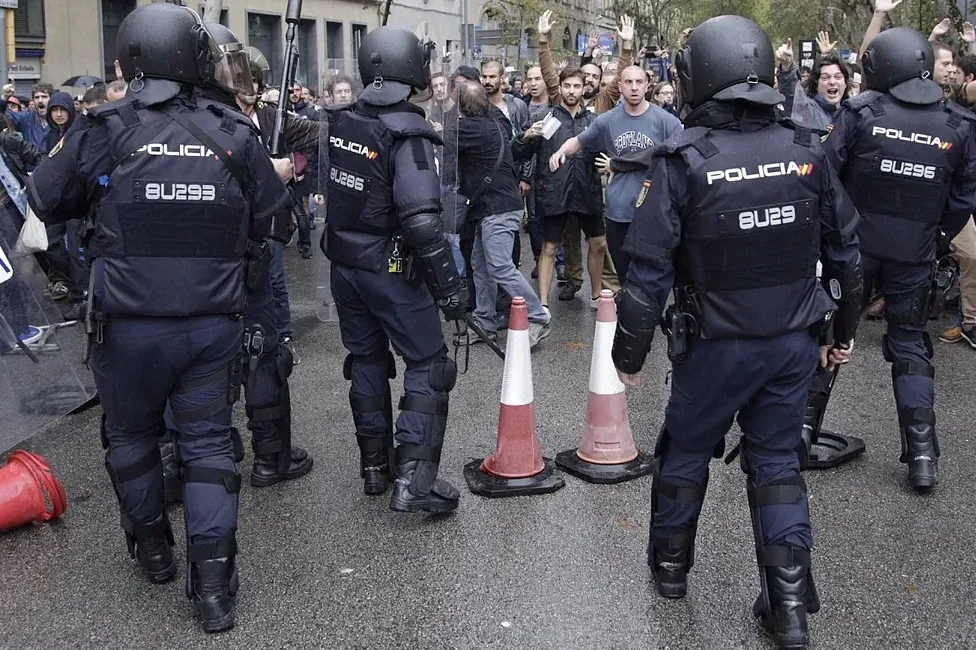 Entidades independentistas recurren ante el Supremo la amnistía a 46 policías del 1-O