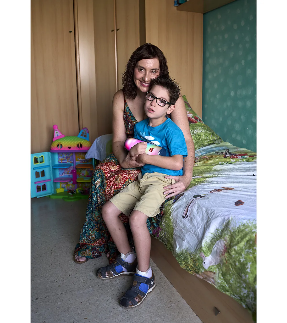 La vida recobrada de Neizan gracias al cannabis: "Mi hijo antes no andaba y hoy salta en la cama"