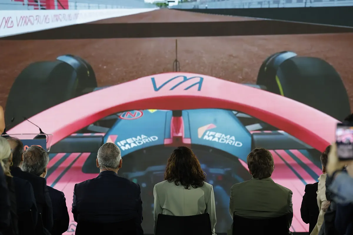Los 16 meses de sprint del circuito de Fórmula 1 Madring (a 340 km/h) y la vuelta secreta de Ayuso con Sainz: "Podemos llegar a ser la mejor carrera del mundo"