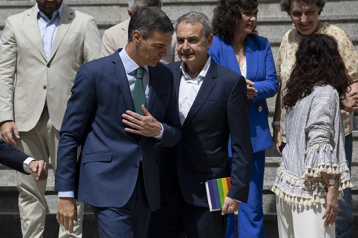 Zapatero se echa el PSOE a las espaldas en sus horas m?s bajas tras...