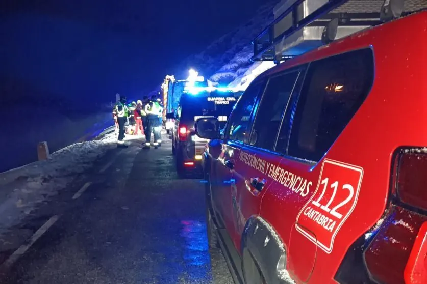 Cantabria'da arabaları temizlendiğinde dört ölü genç GPS'in kısa yolunu izledi: “Kimsenin o gece limanı kesmesi normal değil”