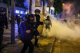 Dos muertos y más de 550 detenidos en los disturbios en Francia tras la victoria del PSG
