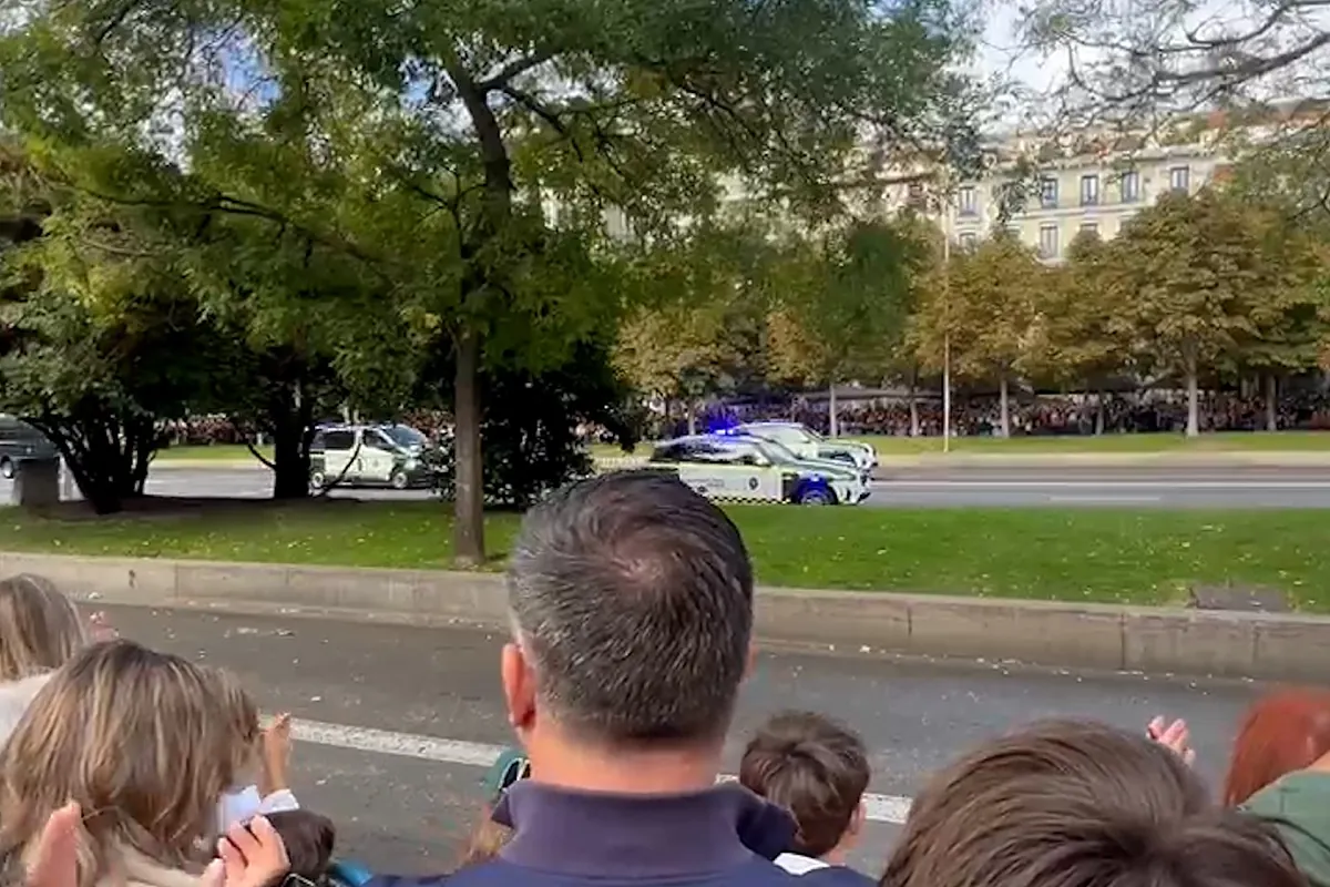 Aplausos y vítores a la Guardia Civil en el desfile del 12 de octubre: "¡Viva la UCO!"