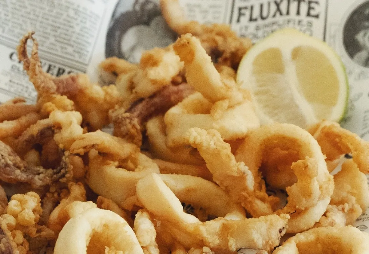 Este es uno de los mejores restaurantes de Málaga para comer pescaíto frito: en pleno centro y por menos de 10 euros