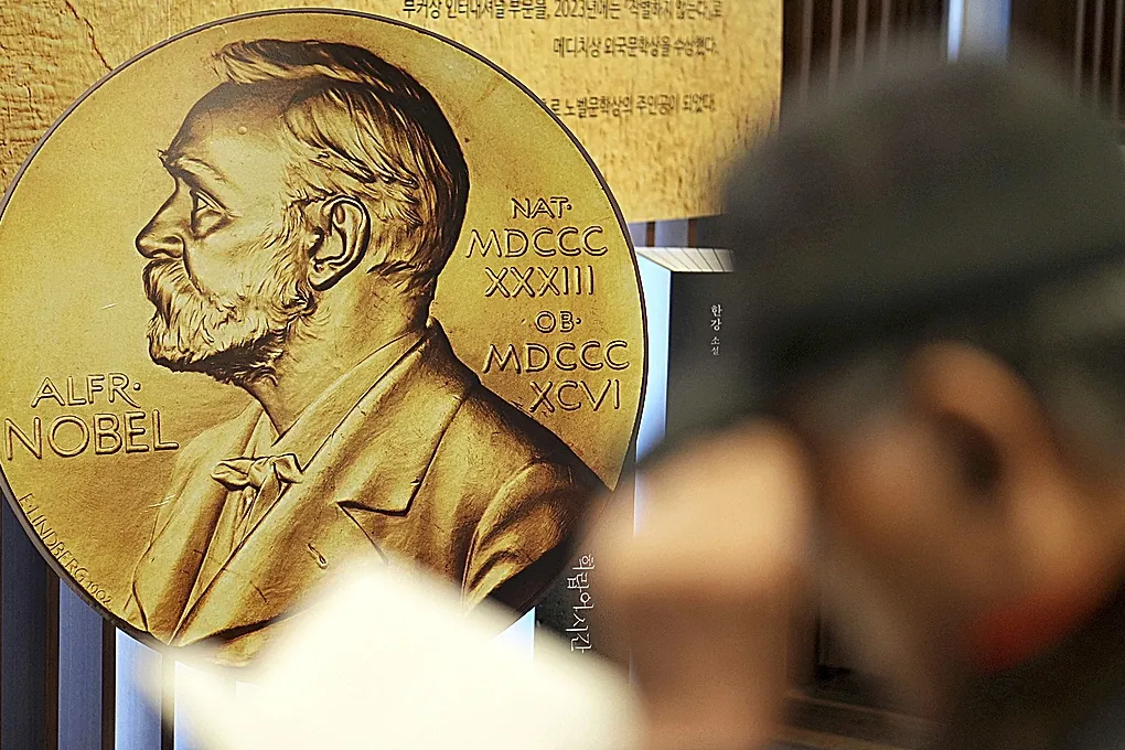 Radiografía de los ganadores del Nobel de Literatura: "Deben aunar una autoridad intelectual, moral y estética"