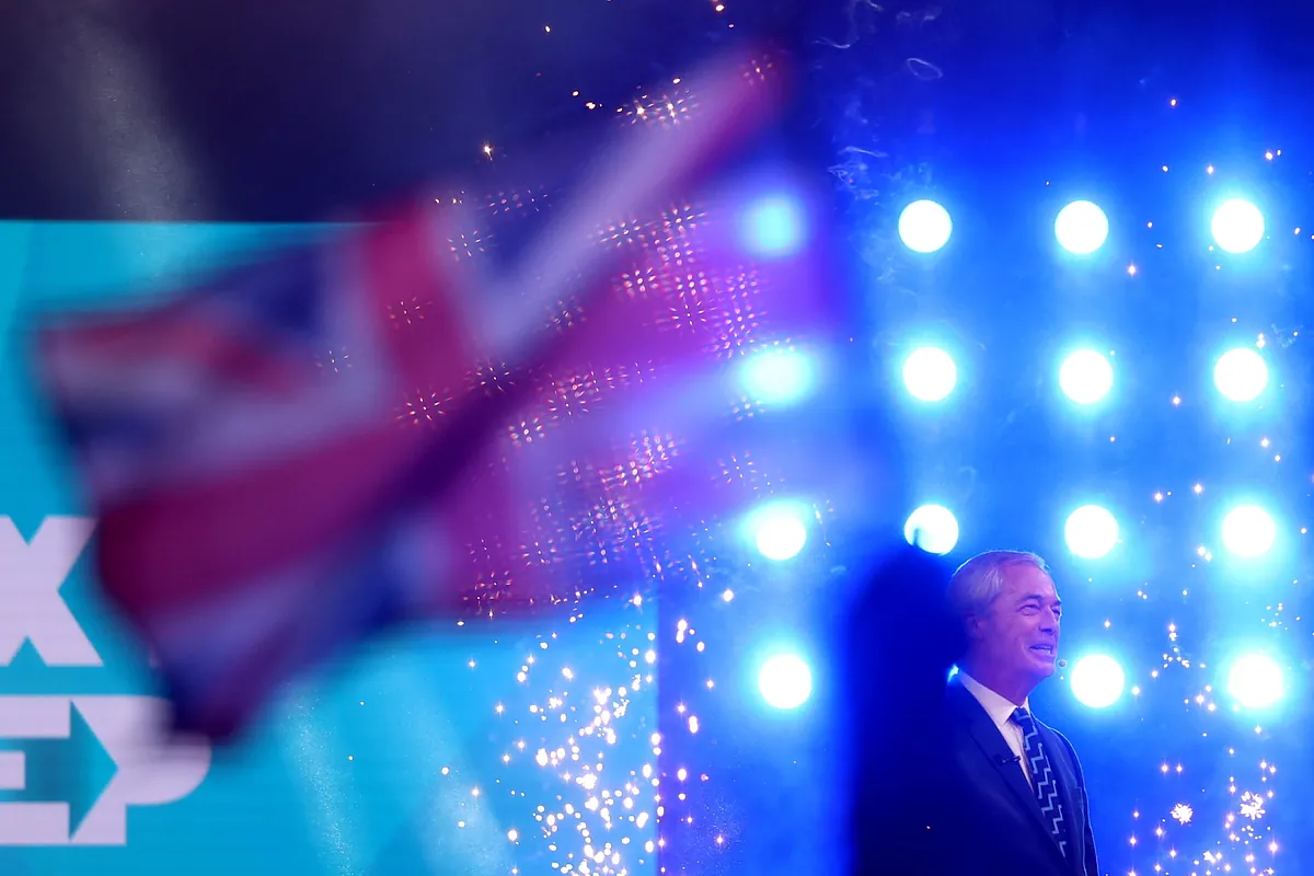 Nigel Farage se proyecta como el próximo primer ministro británico y promete "hacer Gran Bretaña grande de nuevo"