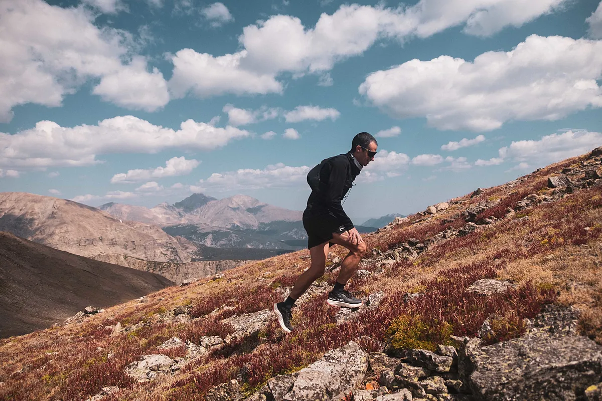 72 cimas en 31 días sin ayuda: Kilian Jornet bordea lo imposible en Estados Unidos