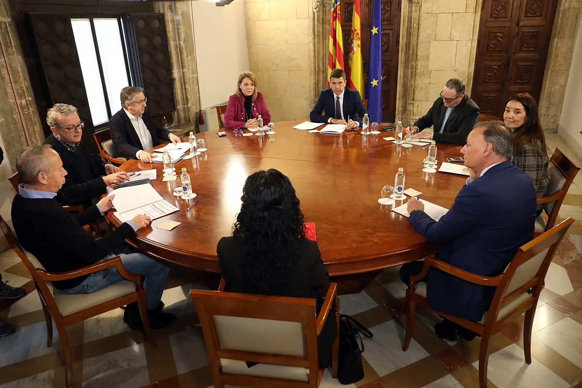 La patronal vuelve a distanciarse del PP en plena ofensiva de Mazón contra el Gobierno de Sánchez por la financiación autonómica
