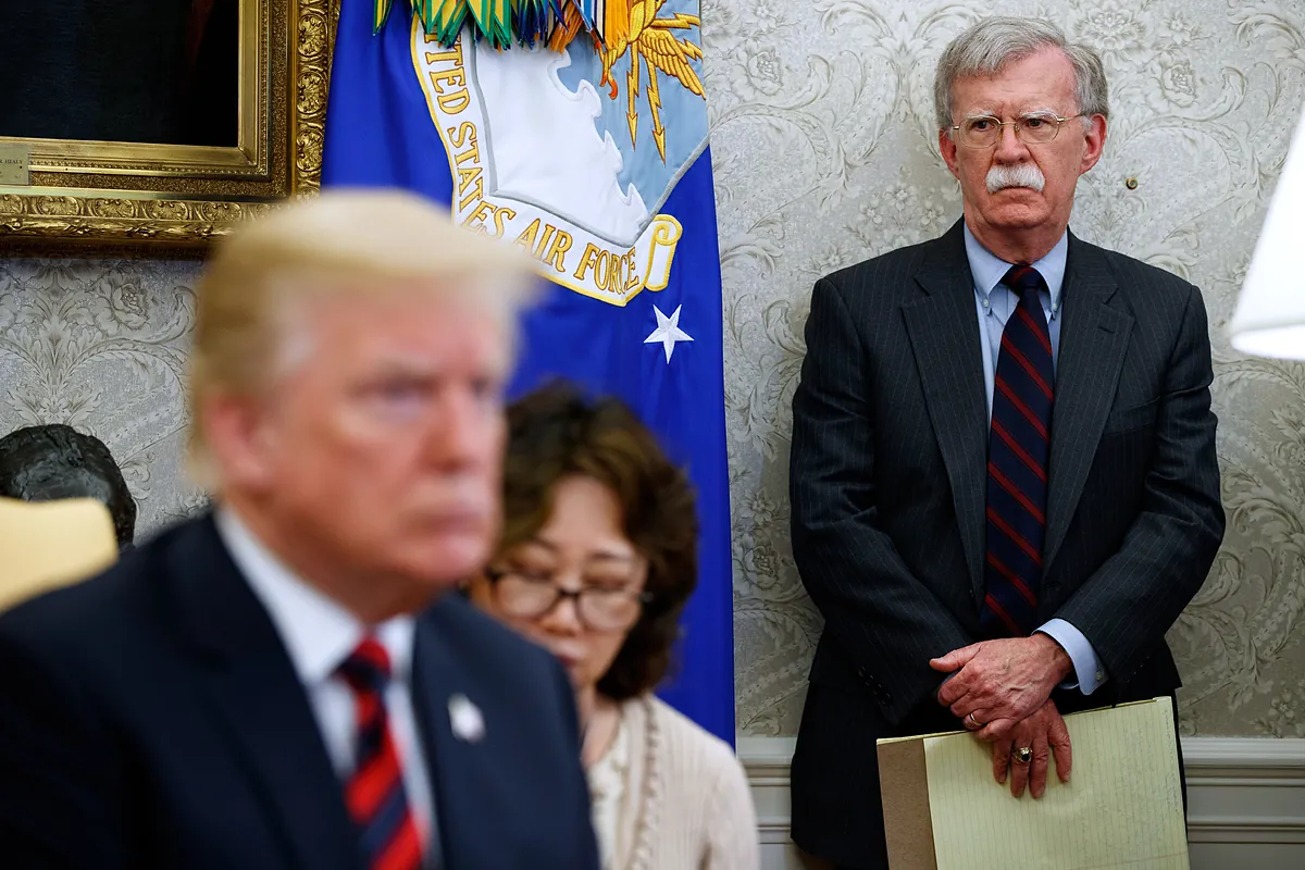 FBI, eski Trump Ulusal Güvenlik Danışmanı John Bolton'un evini kaydediyor