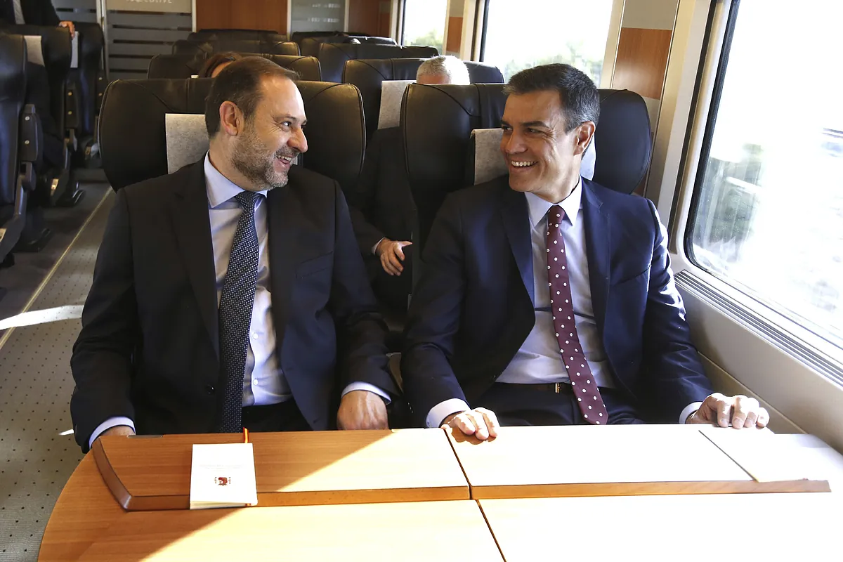 El poder que Sánchez dio a Ábalos:  Llama al petardo este 
