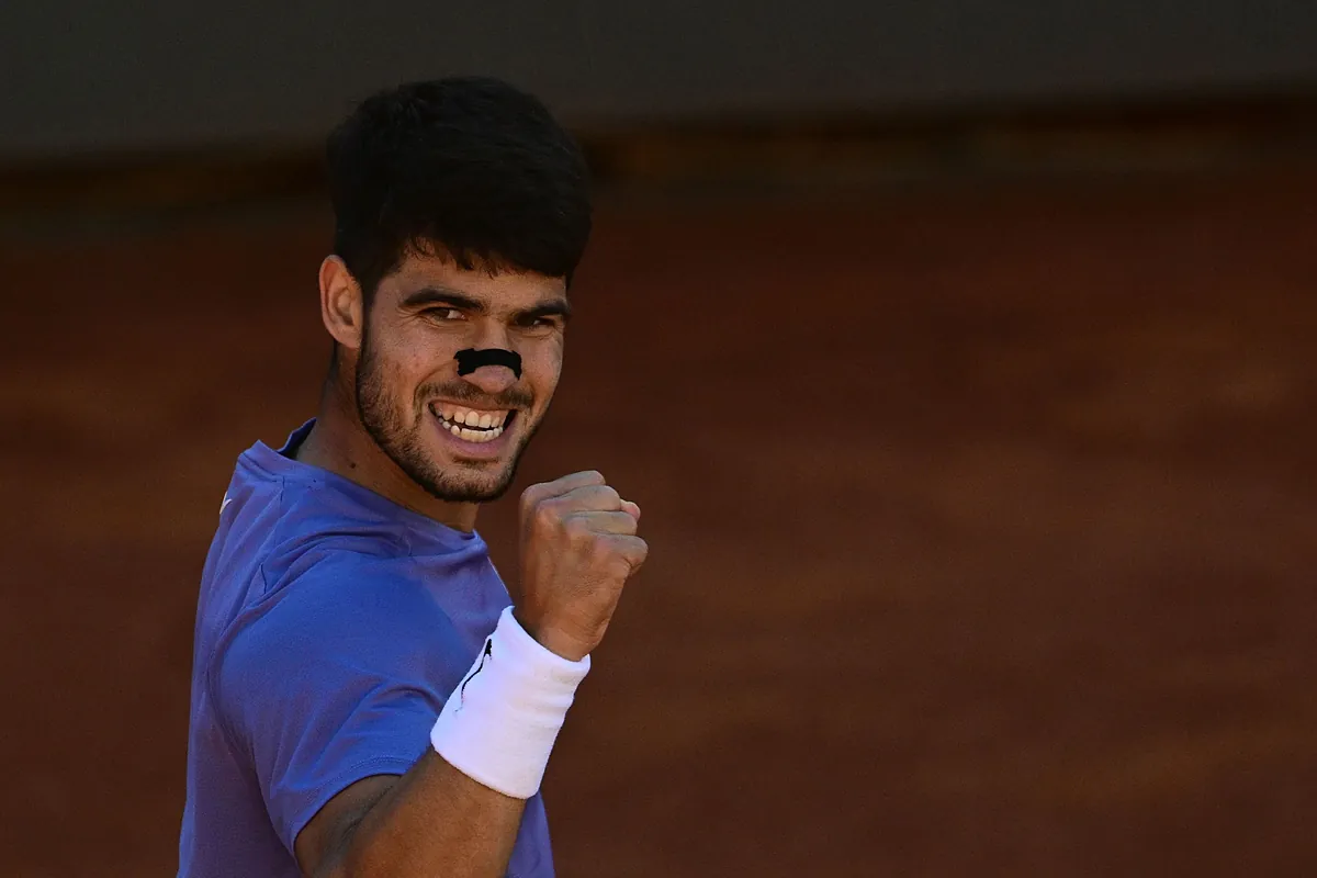 Alcaraz y Sinner dibujan un nuevo duelo histórico en la final de Roma entre fallos y rarezas