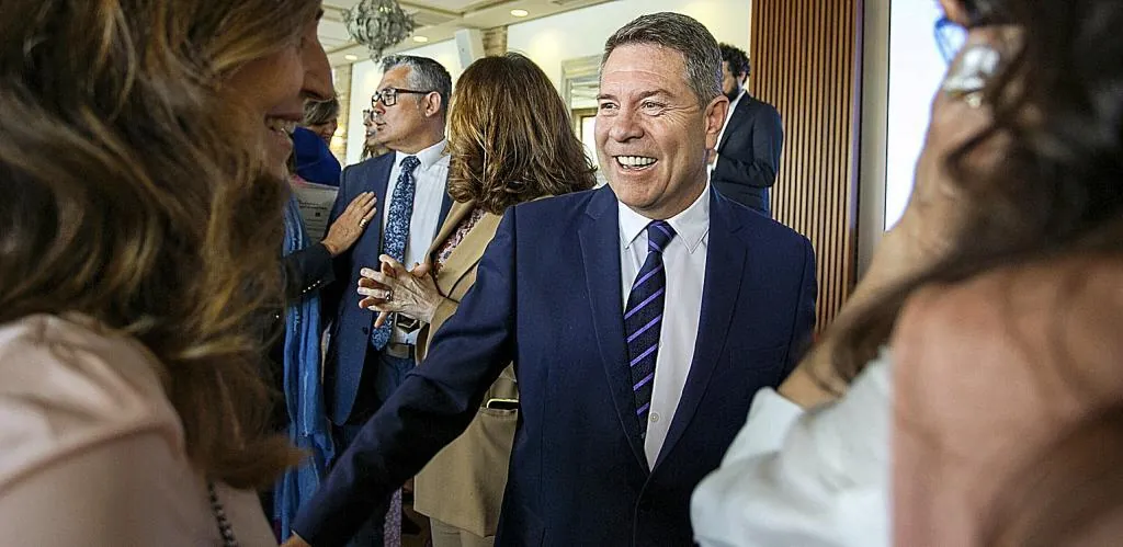 Page pide adelantar las generales para que lo nacional no  arrastre  al PSOE en los territorios y señala a Sánchez como responsable:  Hay que parar esto como sea 
