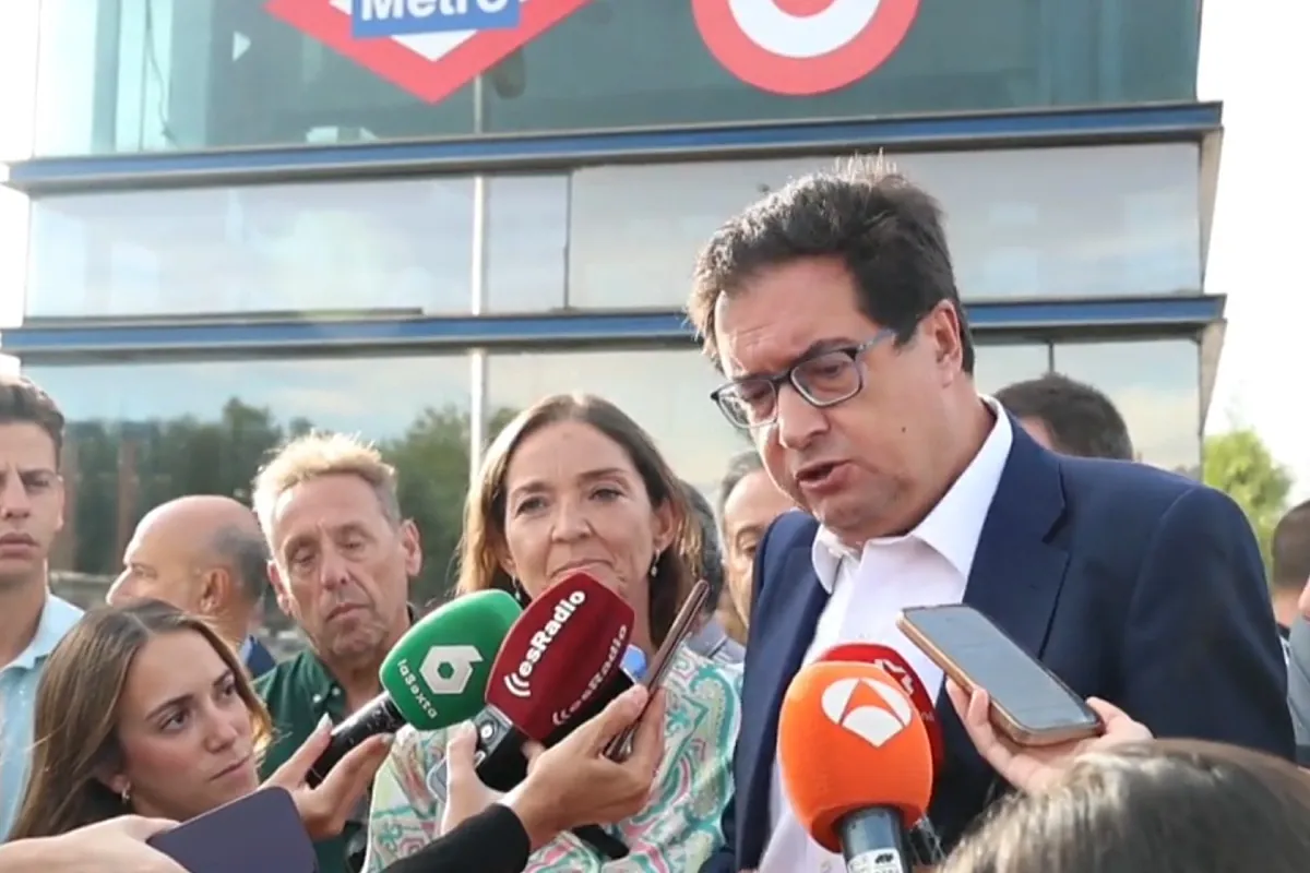 Óscar López: "Yo acuso a la presidenta de la Comunidad de Madrid de racismo puro"
