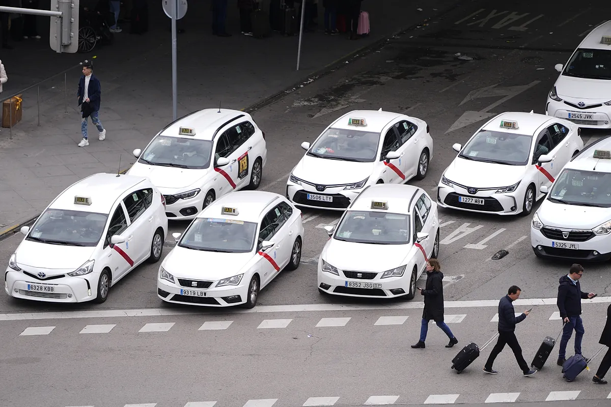 Los taxistas preparan nuevas movilizaciones en toda España para frenar las nuevas licencias de Cabify