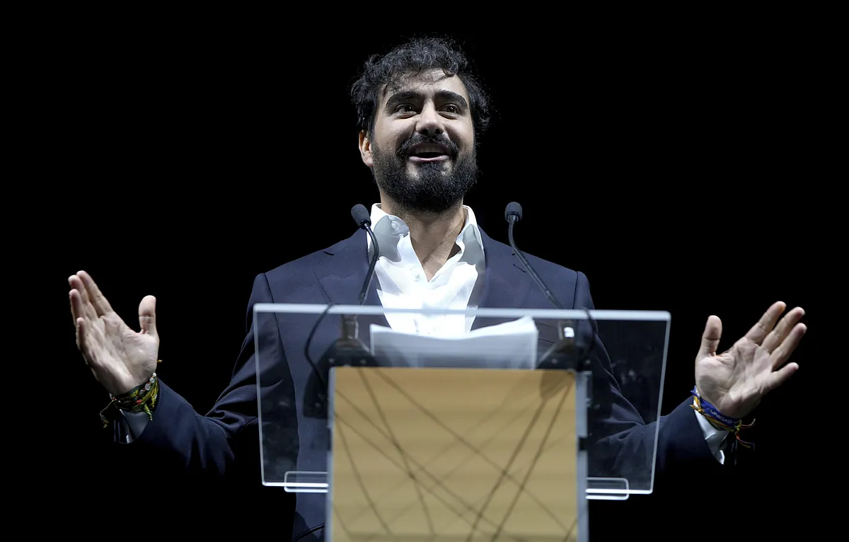 Alvise Pérez se une al discurso antiinmigración de Vox y lanza SALF como partido con un plan de "deportación masiva"