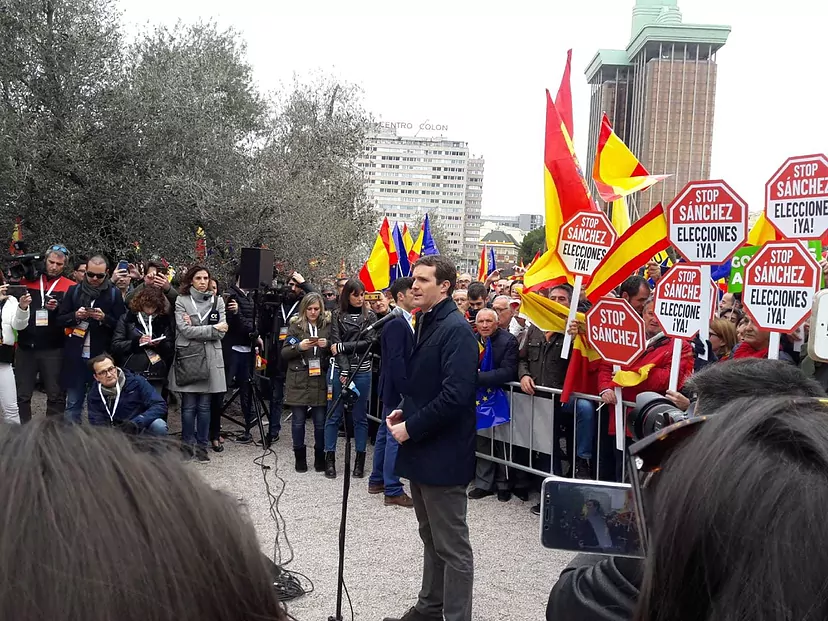 Directo en Colón: miles de ciudadanos exigen elecciones a Sánchez | España