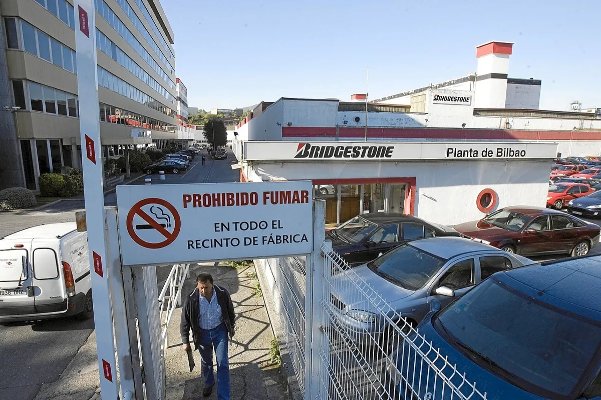 Bridgestone pretende despedir a 546 trabajadores en Vizcaya y Cantabria tras caer su producción a la mitad durante 2024