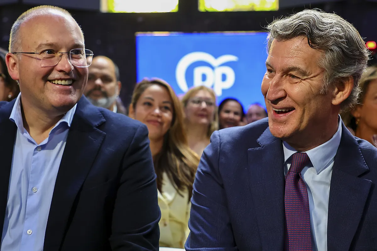 Feijóo presenta el decálogo del PP para "poner orden de una vez" en la inmigración: "La nacionalidad española no se regala, se merece"