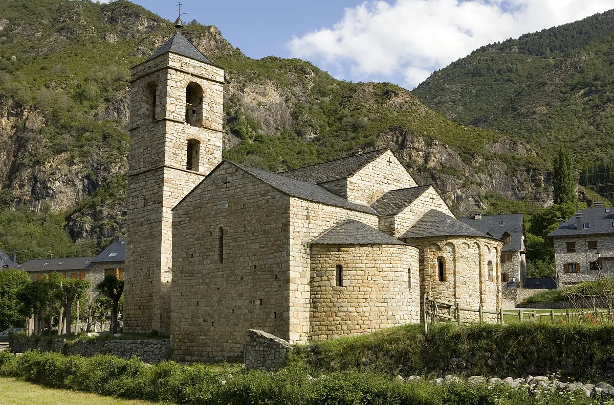 El pueblo de Lleida, situado en los Pirineos, con un restaurante reconocido por Michelin y monumentos por la UNESCO