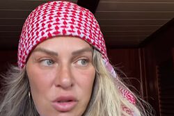 Ana Alcalde, conocida como Barbie Gaza, niega desde la flotilla las violaciones a rehenes de Hamas: "Es un bulo"