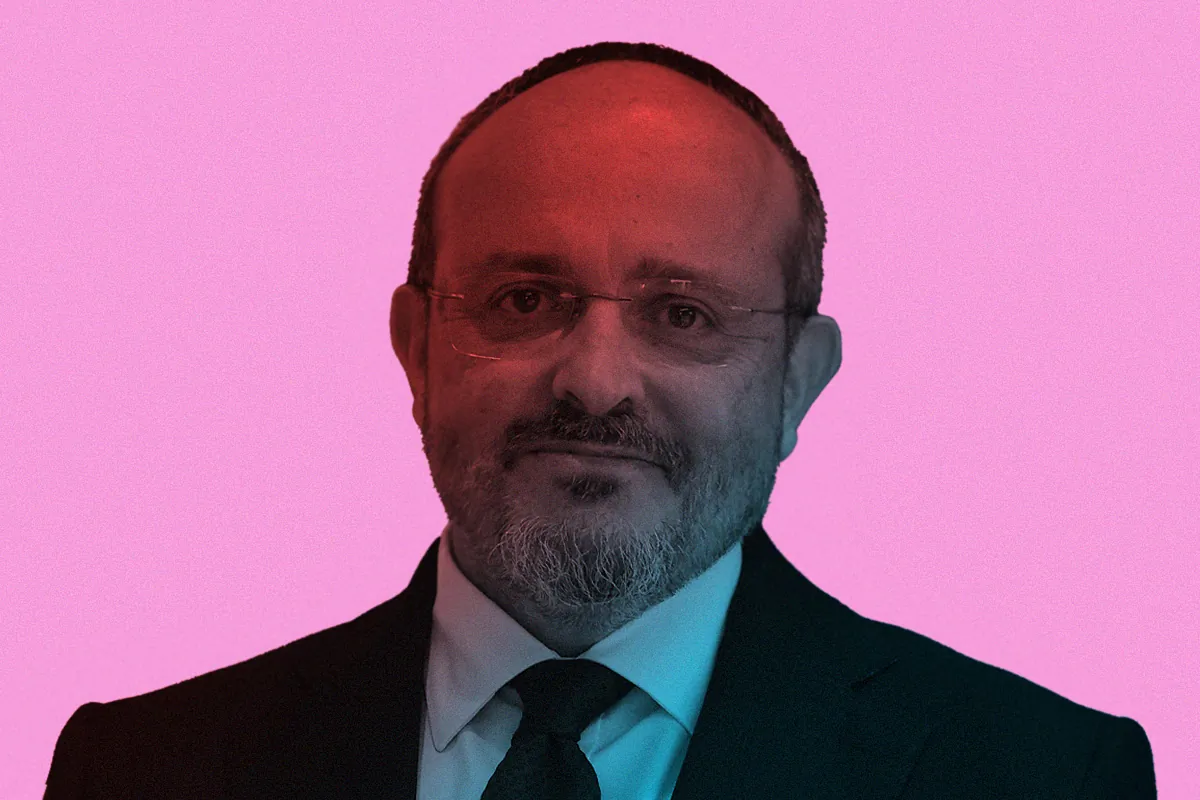 Alejandro Fernández: "Si la derecha es el nuevo punk, el PP catalán es puro 'heavy metal"