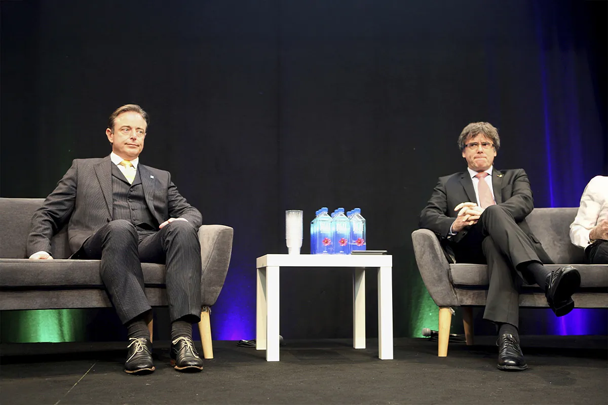 Bart de Wever, el "amigo" de Puigdemont, premio Sabino Arana y objetivo yihadista que quiere bloquear el 'oro de Moscú' de la UE