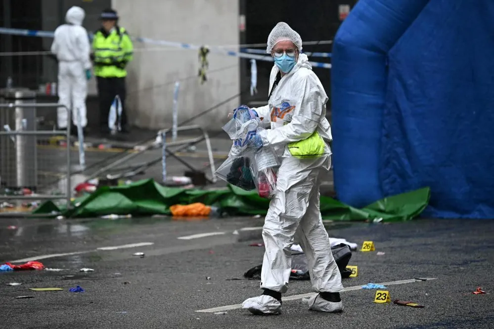 Liverpool'daki öfke için tutuklanan, “uyuşturucu etkileri altında cinayet ve iletim girişiminden” şüphelenilen