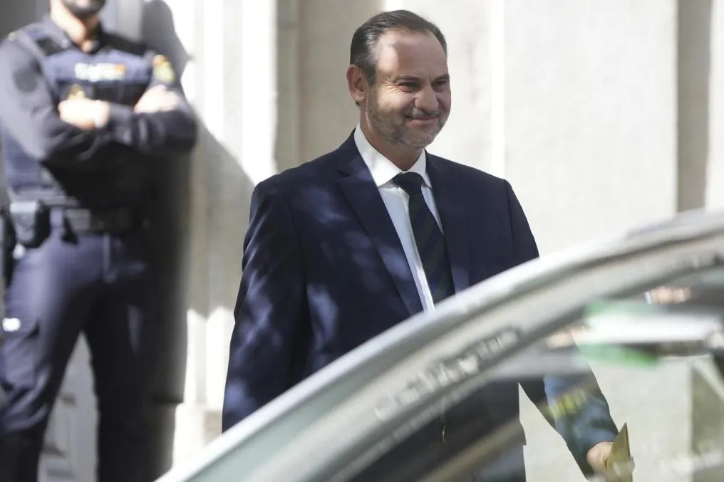 El Supremo cita como testigos a un ex gerente y a una trabajadora del PSOE por los pagos en metálico a Ábalos y Koldo