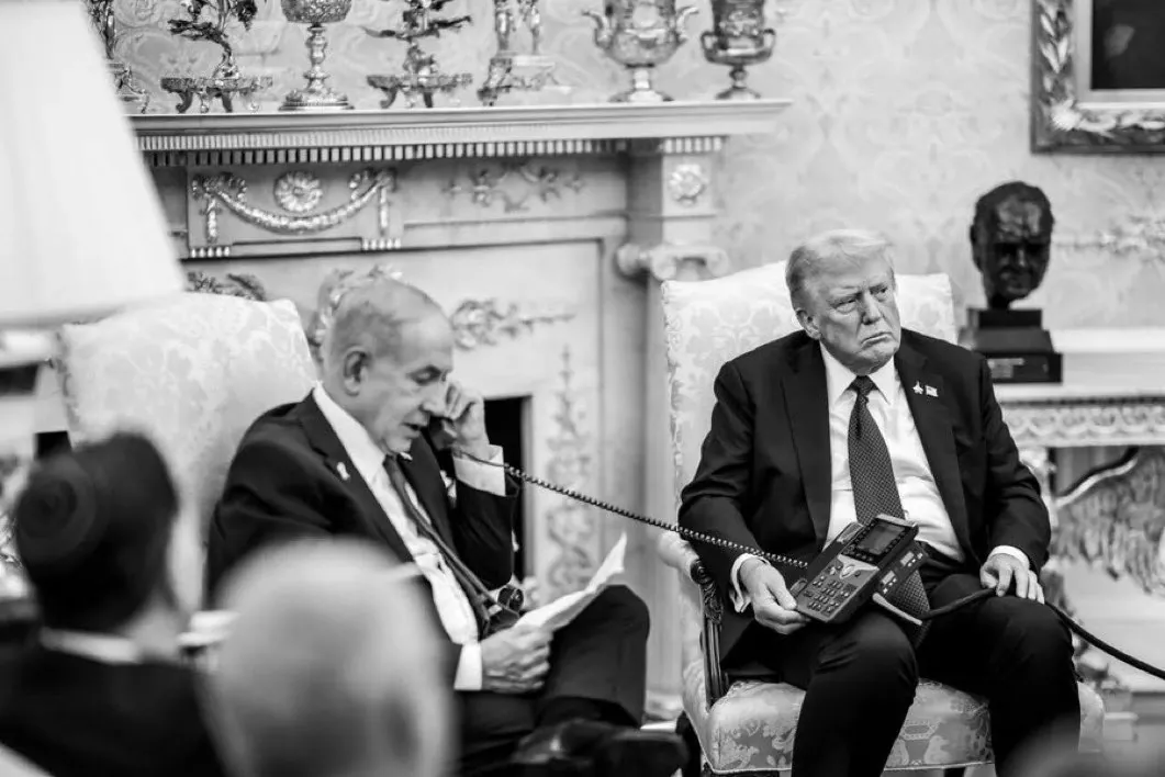 Lección de diplomacia y dominación en blanco y negro