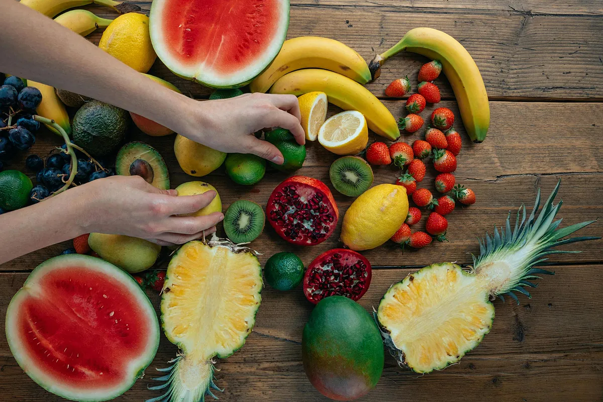 Ni naranja ni kiwi: esta es la fruta que recomiendan los nutricionistas para arrancar el día