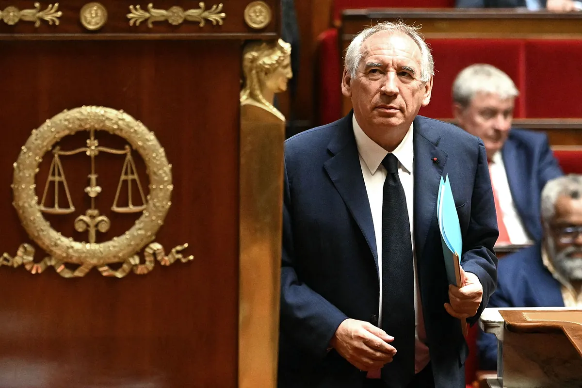 Macron busca un reemplazo inmediato a Bayrou en medio de un clima de crispación social