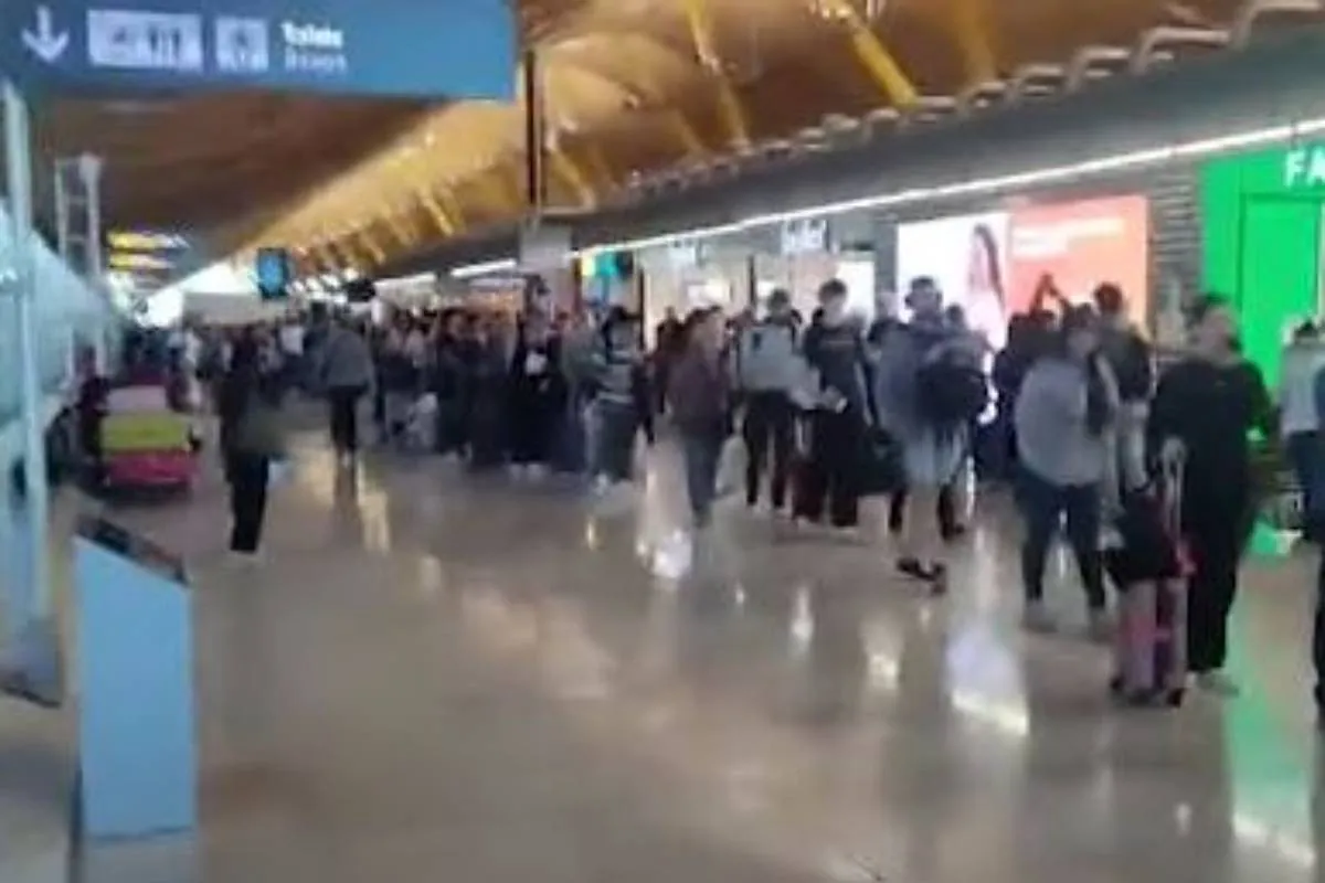 Una hora de espera en el aeropuerto de Barajas en la segunda jornada de huelga de los vigilantes de seguridad
