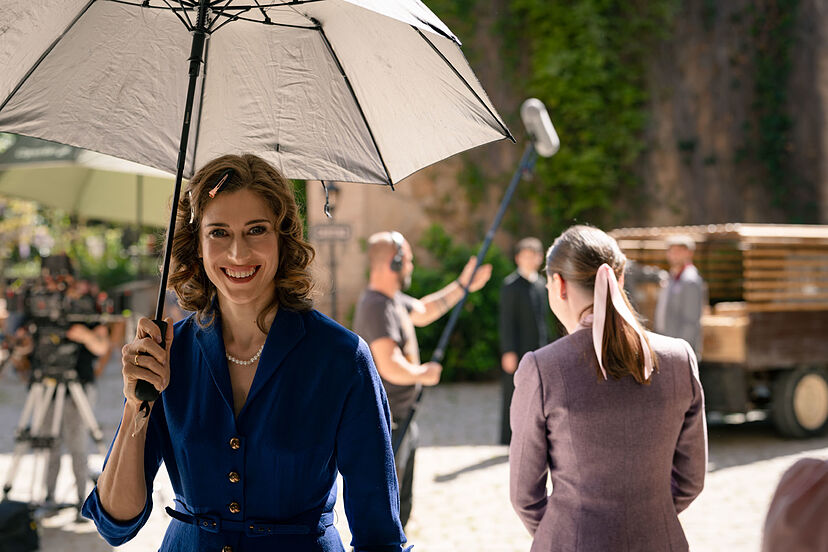 Sueños de libertad cumple 100 capítulos como la serie más vista de la  televisión: "Si antes había un prejuicio sobre las series diarias, ahora se  está rompiendo con esta ficción" | Televisión