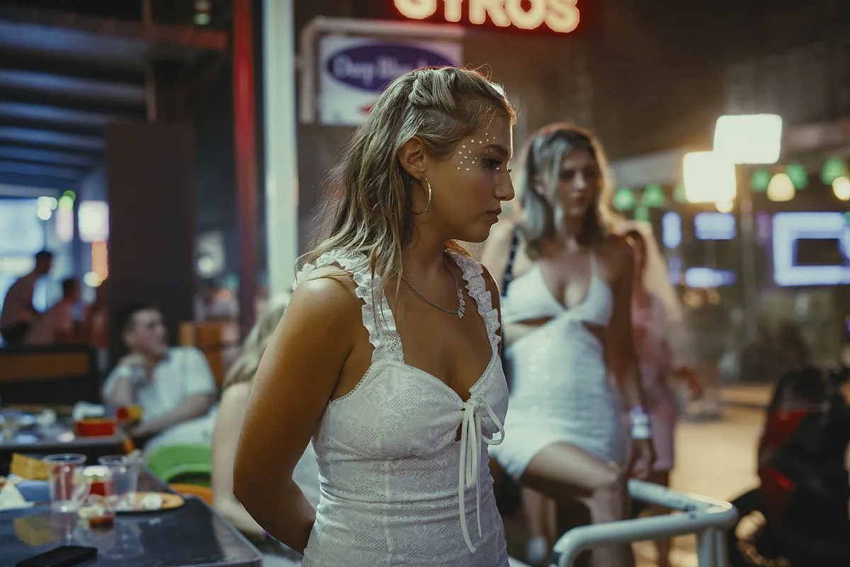 La película que revoluciona Reino Unido: La escena de la mamada la viví en  Magaluf. Ese instante resume muy bien lo que significa el sexo a esa edad  | Cine