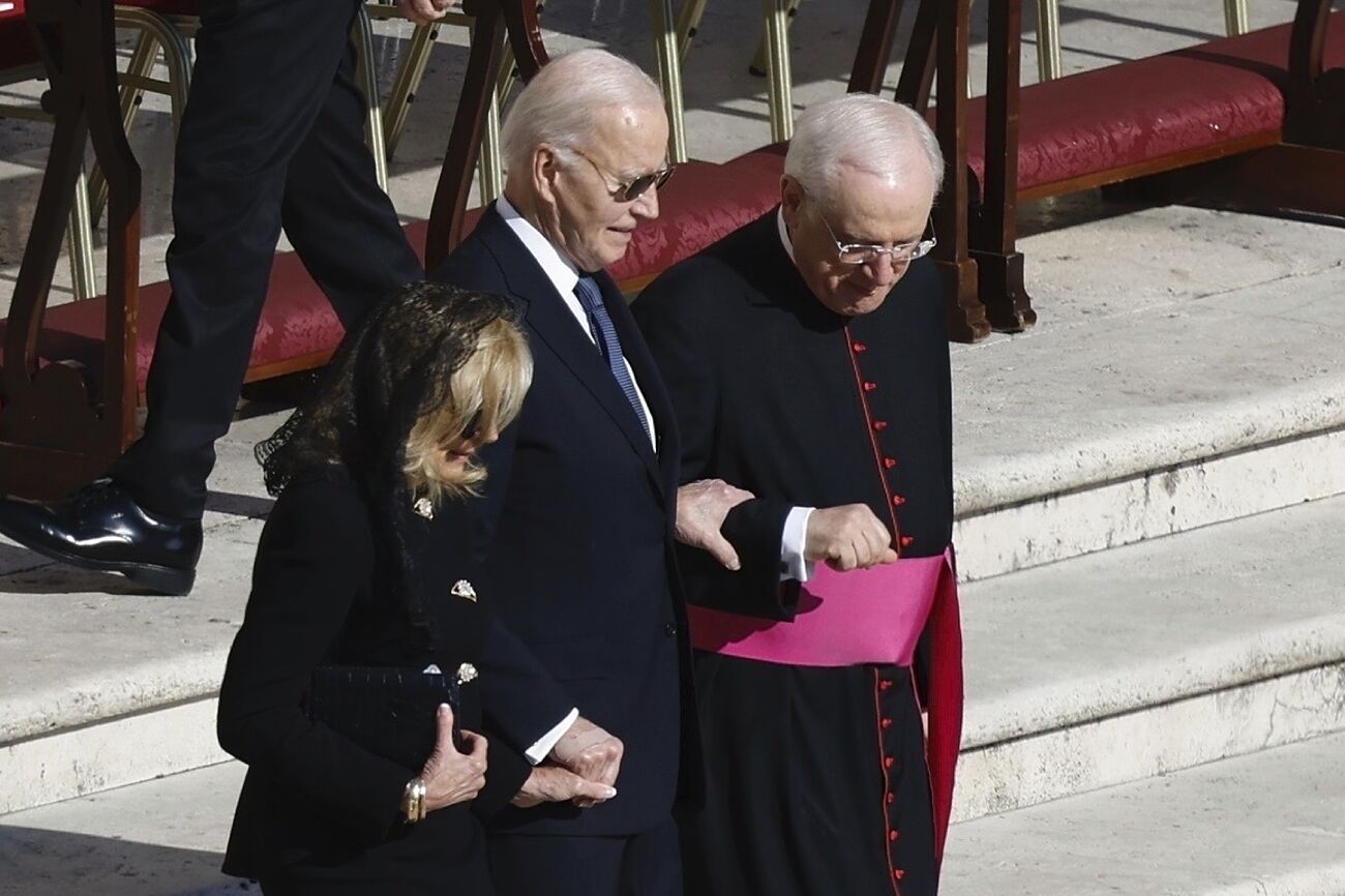 Biden y su mujer