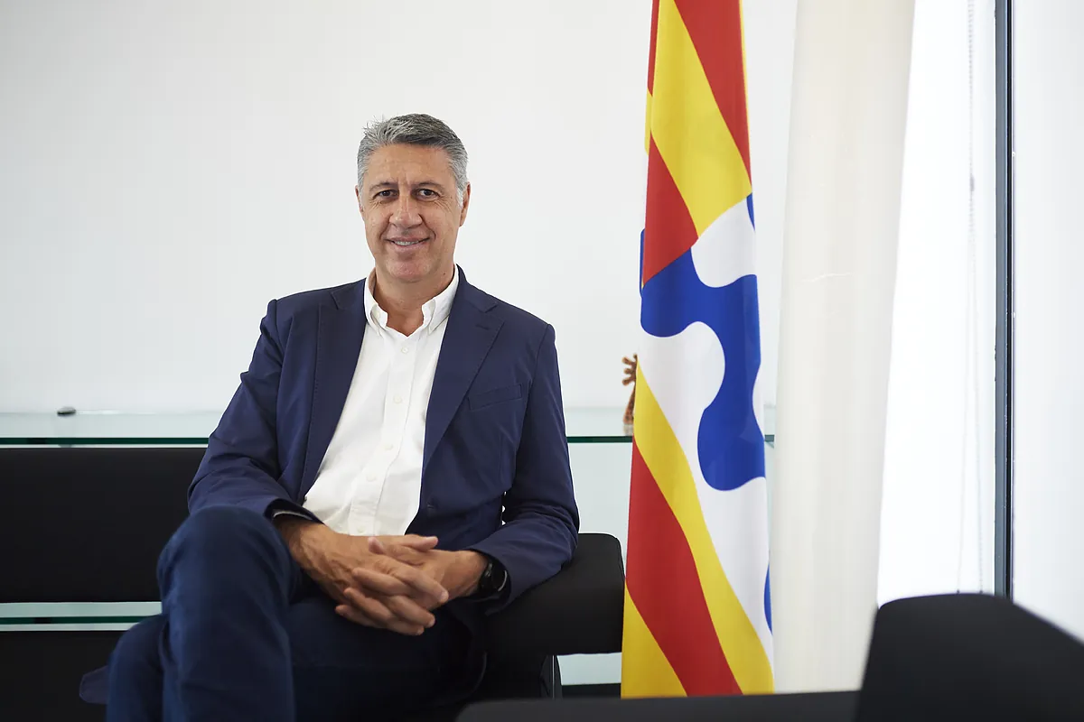 Albiol insiste en desmarcarse de la política lingüística del PP: "No haré batalla contra la oficialidad del catalán en Europa"