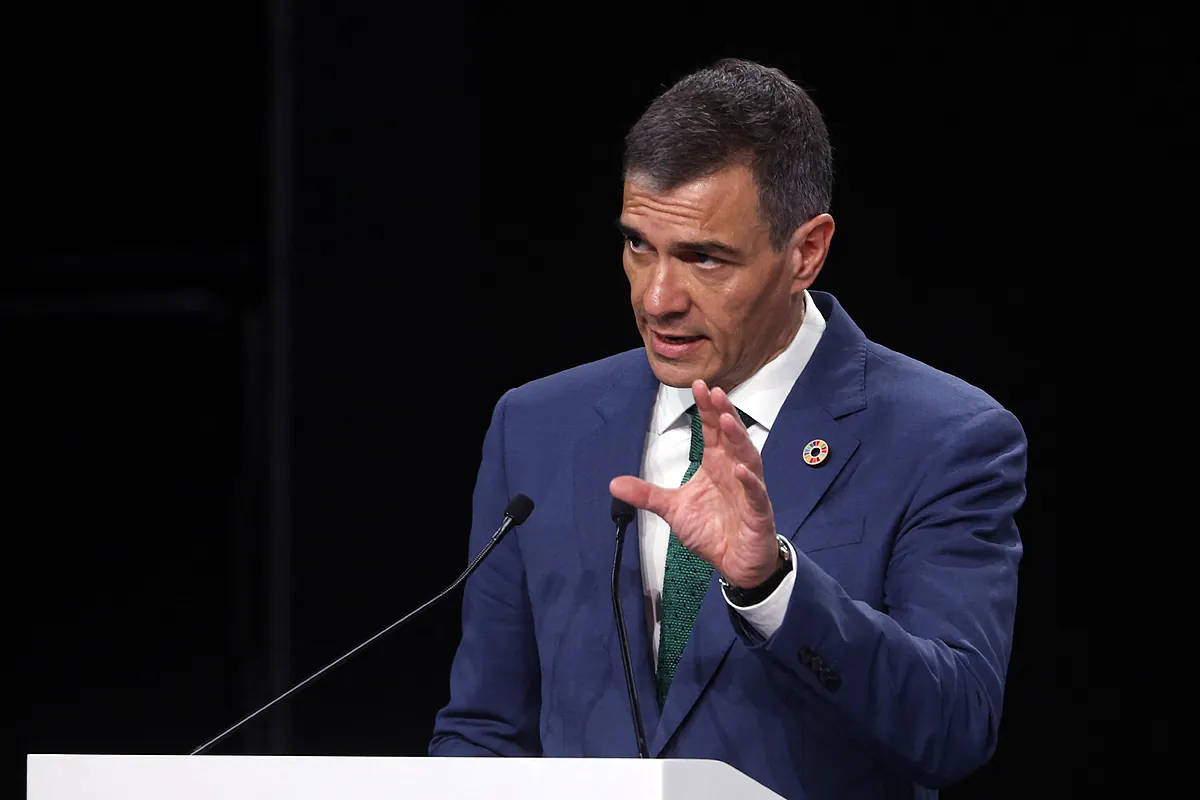 Sánchez, Rajoy Dönemi yetkilileri için kareleri dört katladı, ancak takım 20 yılda 42.000 asker kaybını suçluyor