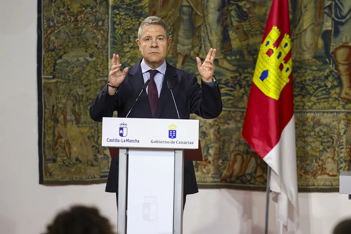 Page pide a los dirigentes del PSOE que ya que el cupo catalán  no va a salir, y lo saben , que no cometan el  error del gasto político  y de  hacer el ridículo 