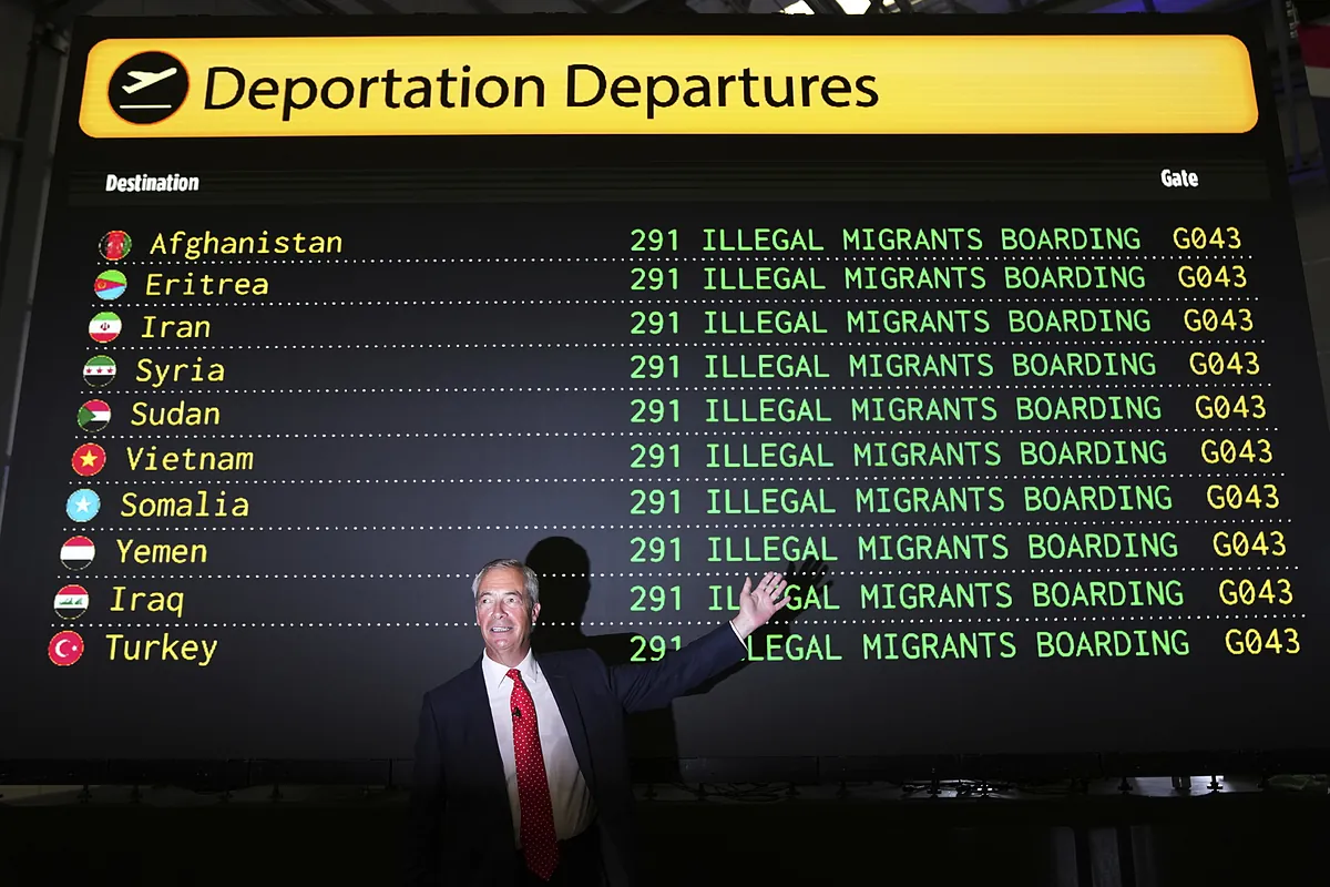 Nigel Farage, Birleşik Krallık'ın “kamu düzenini ve ulusal güvenliğini tehdit eden” düzensiz göçü sona erdirme planlarını duyurdu